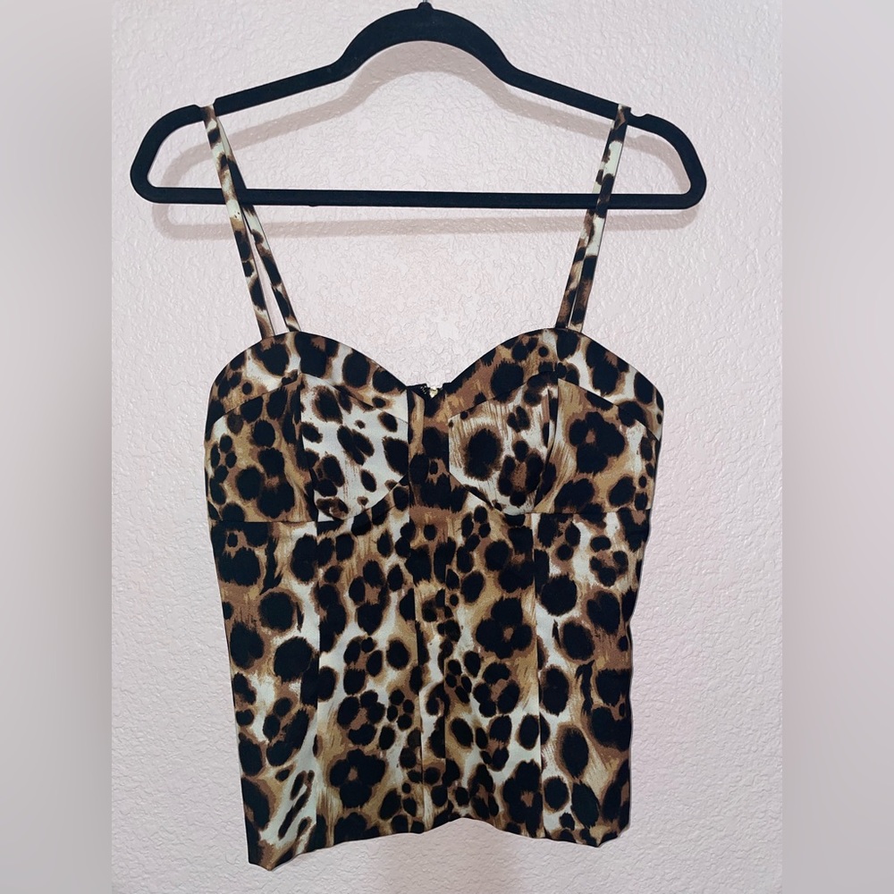 bebe cheetah spaghetti strap top, Size:M